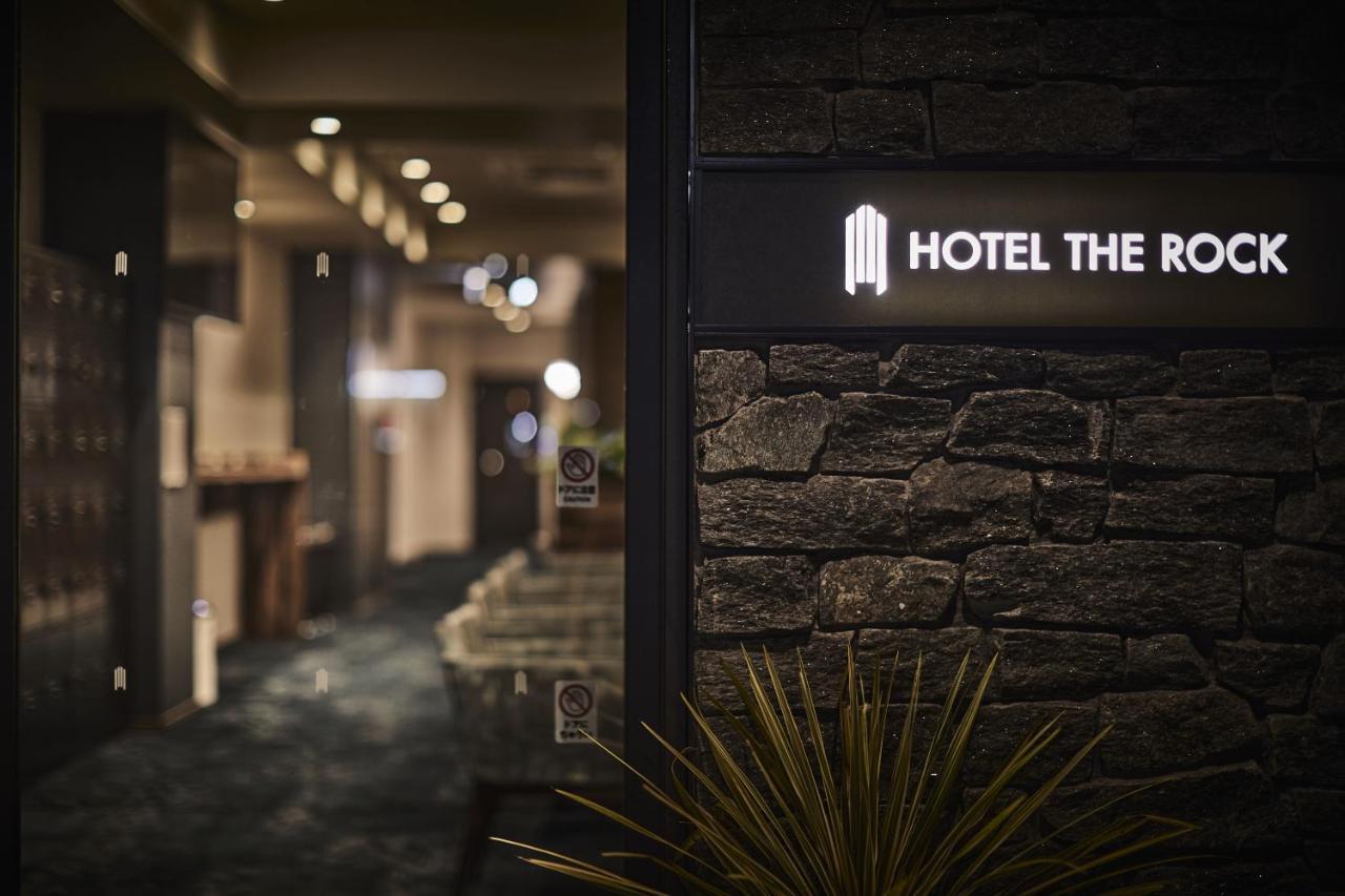 Hotel The Rock Осака Экстерьер фото